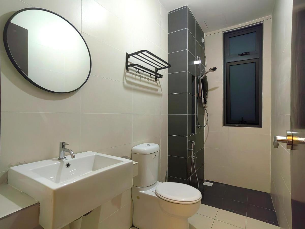 8Scape Residences Batman Vs Ironman@Lsy Home & Leisure Johor Bahru Kültér fotó